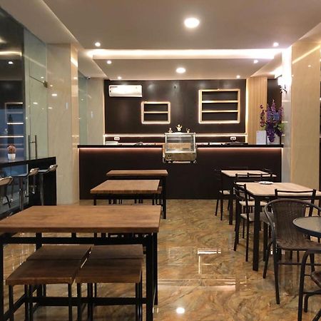 Kirei Hotel Bantaeng Екстер'єр фото