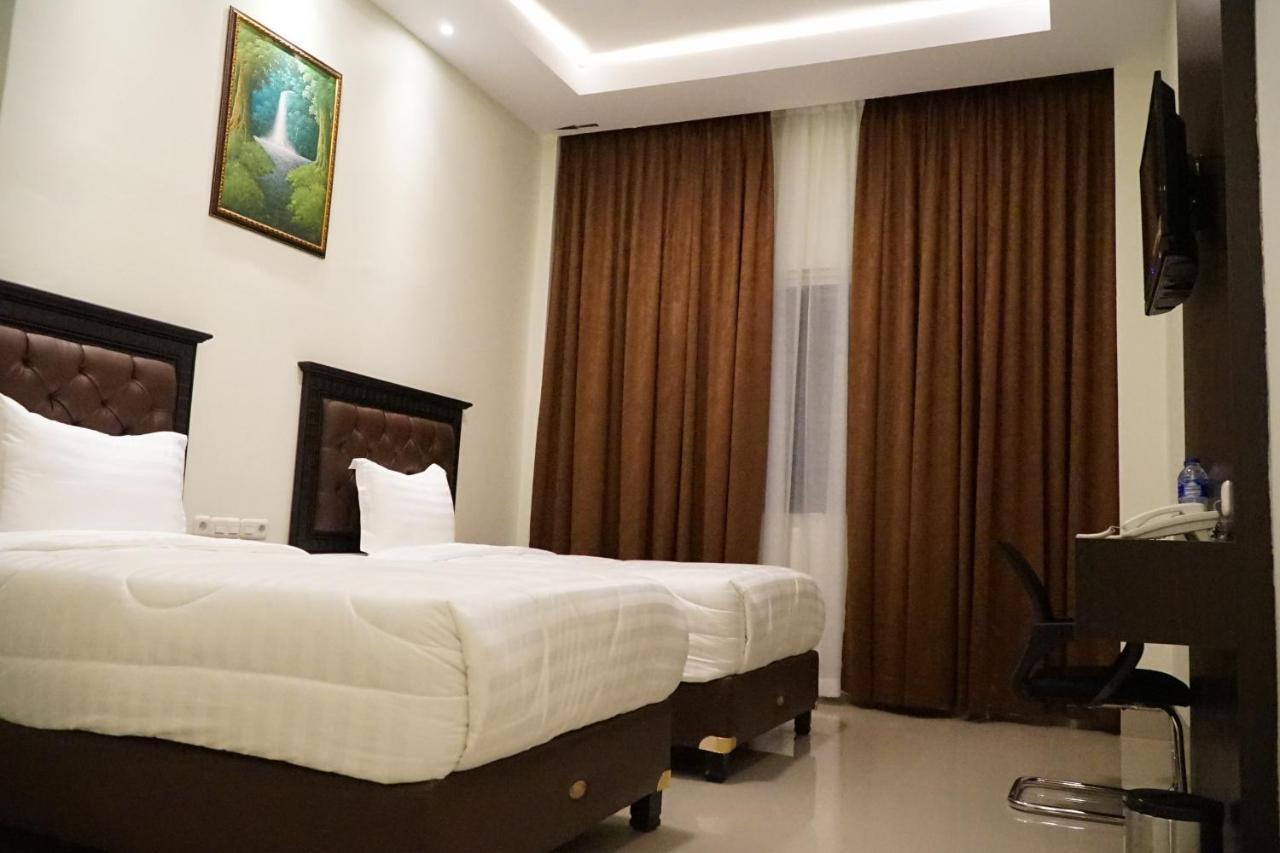 Kirei Hotel Bantaeng Екстер'єр фото
