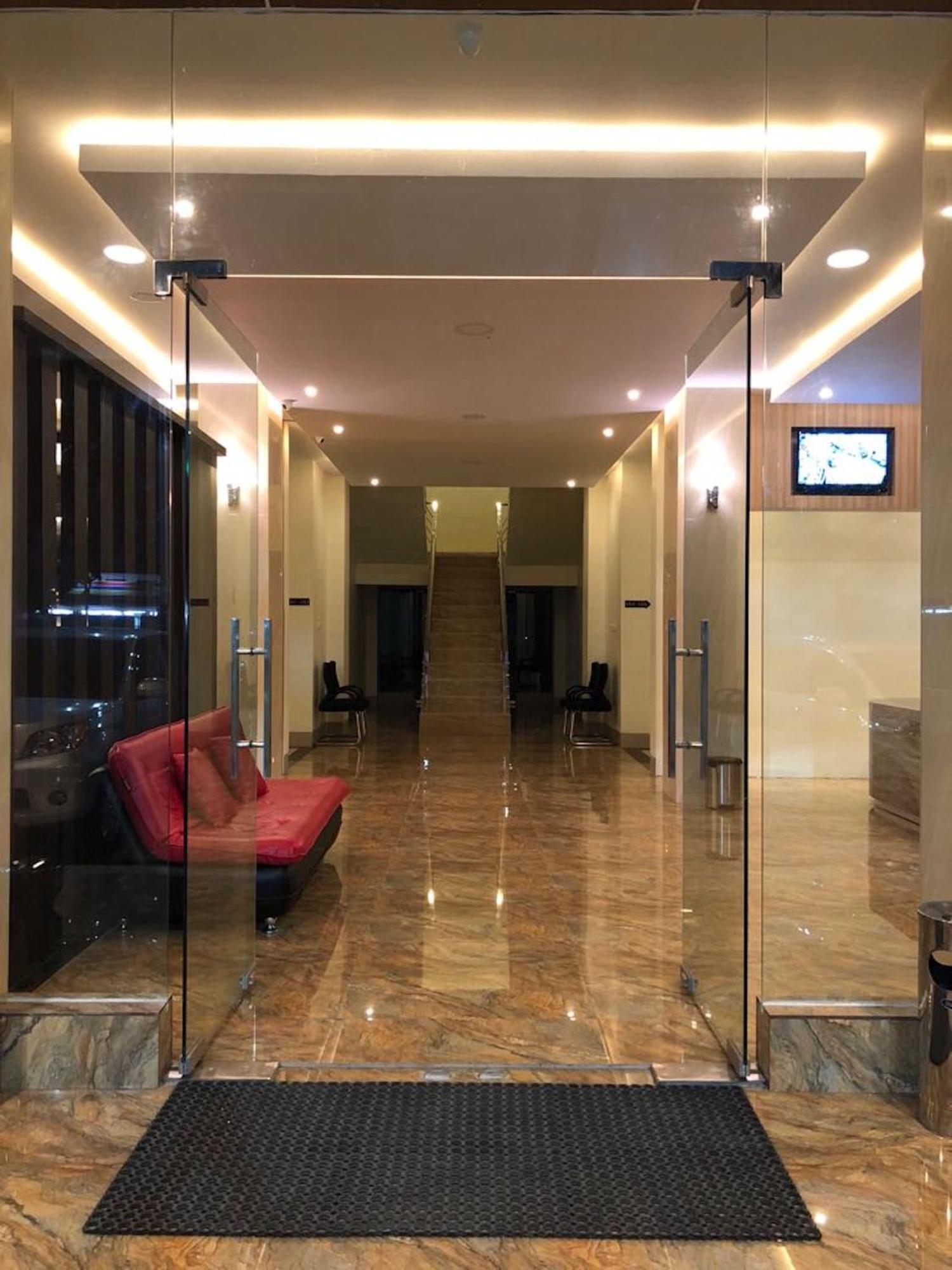 Kirei Hotel Bantaeng Екстер'єр фото